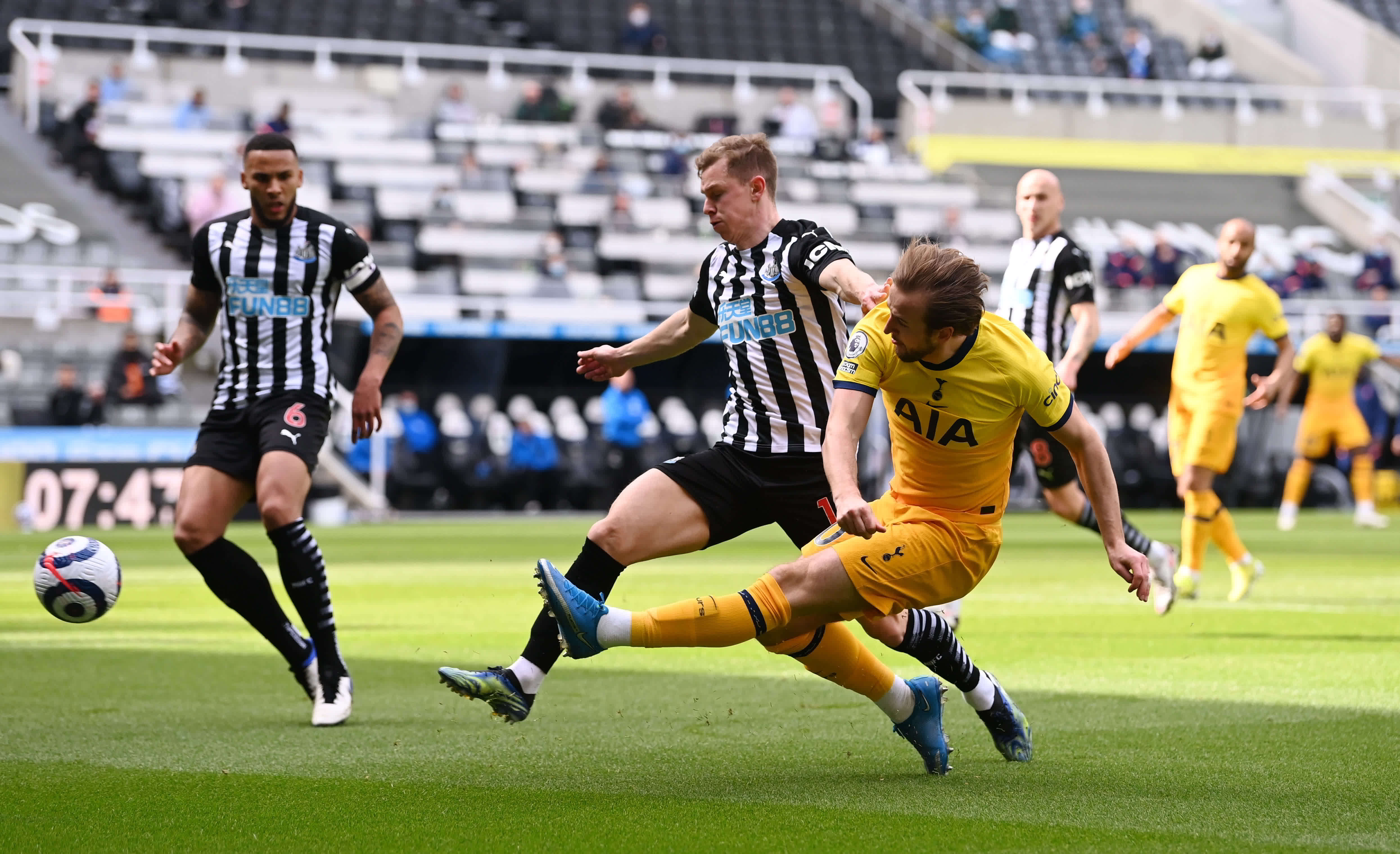 足以写进球 足以写进球